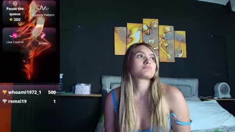 Yarixa online show from December 15, 9:44 pm