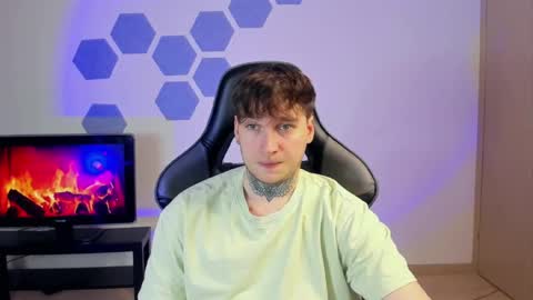 Chris Tyson online show from February 2, 1:23 am