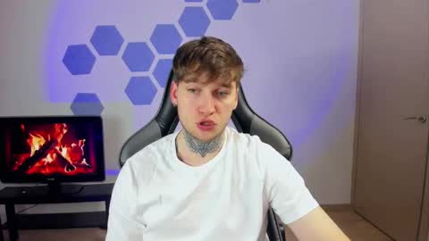 Chris Tyson online show from January 26, 11:50 pm