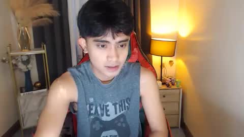 Snapshot of chris_walker22 chatting on October 18, 8:18 am Shawty Chris online show from October 18, 8:18 am
