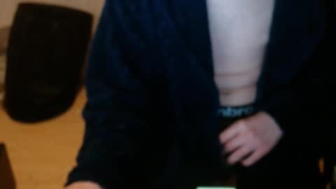 Snapshot of chriser_xxx chatting on December 11, 10:16 pm chriser_xxx online show from December 11, 10:16 pm