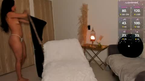 Chrishell online show from June 4, 8:04 pm