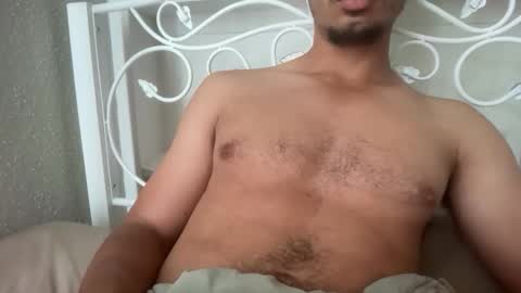 chrislover2125 online show from April 4, 3:52 pm