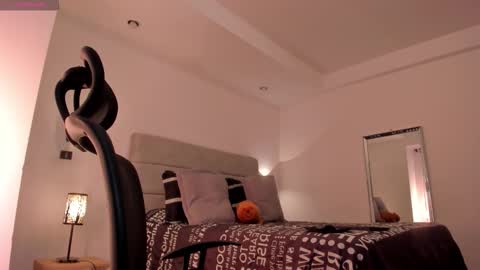 chrismorgan24 online show from November 26, 1:47 am