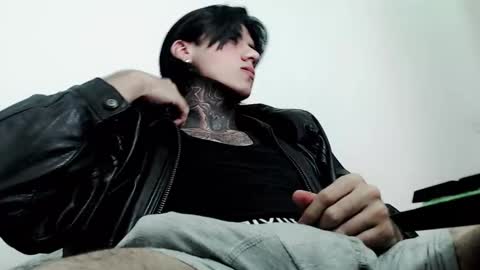 Snapshot of chriss_opp chatting on March 2, 5:47 pm CHRIS  INDEPENT MODEL online show from March 2, 5:47 pm