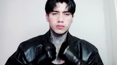 Snapshot of chriss_opp chatting on September 19, 4:22 pm CHRIS  INDEPENT MODEL online show from September 19, 4:22 pm