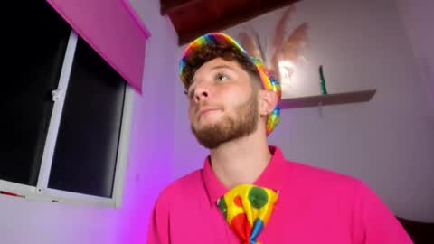 Snapshot of chrisstianford chatting on October 31, 8:59 am Hi dont forguet to follow me    online show from October 31, 8:59 am