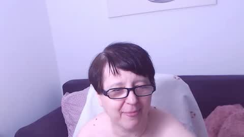 Christa online show from March 5, 8:29 pm