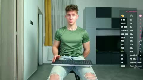 Snapshot of christianlevine_ chatting on September 27, 7:22 pm UPVOTE ME ------ ILL DO SOMETHING FOR FREE online show from September 27, 7:22 pm