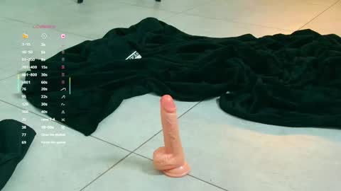 Snapshot of christianlevine_ chatting on October 4, 7:55 pm UPVOTE ME ------ ILL DO SOMETHING FOR FREE online show from October 4, 7:55 pm