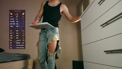 UPVOTE ME ------  ILL DO SOMETHING FOR FREE online show from March 18, 8:31 am