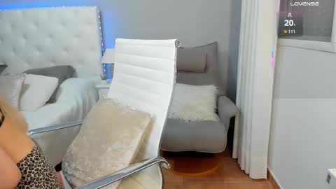 Christie online show from February 26, 9:07 pm