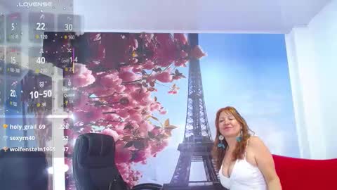 Snapshot of christin_lake chatting on October 18, 8:24 pm christin_lake online show from October 18, 8:24 pm