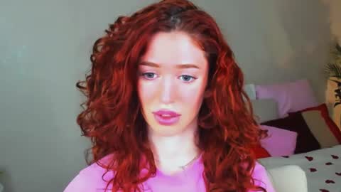 christinaconteeree online show from July 10, 7:07 pm