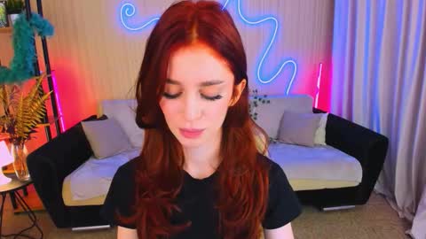 Snapshot of christinaconteeree chatting on October 13, 8:11 pm christinaconteeree online show from October 13, 8:11 pm