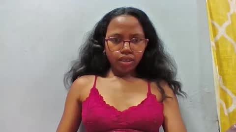 christinah262488 online show from April 3, 10:22 am