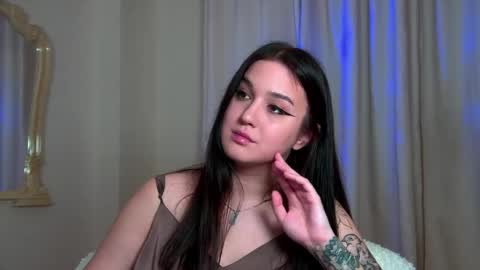 Snapshot of christinamilton chatting on October 3, 6:16 pm Christina online show from October 3, 6:16 pm