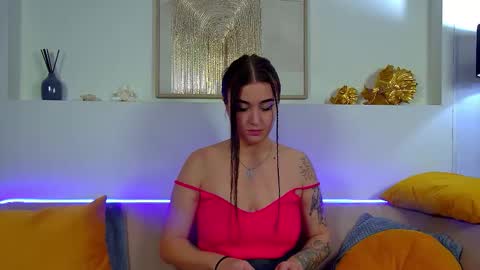 Snapshot of christinamilton chatting on October 16, 6:40 pm Christina online show from October 16, 6:40 pm