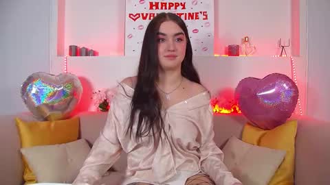 Snapshot of christinamilton chatting on February 15, 12:48 am Christina online show from February 15, 12:48 am