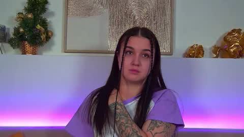 Christina online show from December 2, 7:01 pm