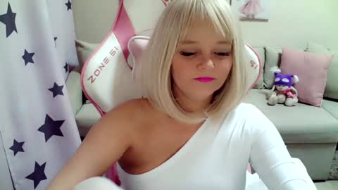 Christi online show from December 25, 6:31 am