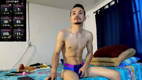 CHRISTOPHER online show from May 29, 11:08 am