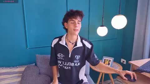 Chris online show from July 31, 7:37 pm