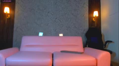 christopherivera online show from May 21, 6:47 pm