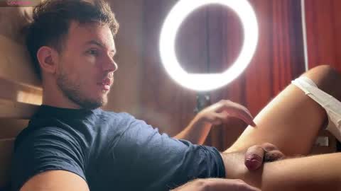 Christopher online show from April 16, 11:32 am