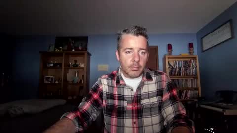 chrisw8121 online show from December 19, 5:52 pm