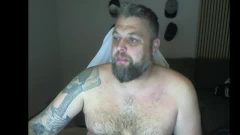 Chrizz online show from November 11, 8:33 pm