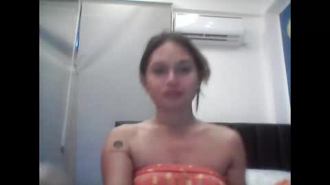 Snapshot of chrysadel chatting on September 18, 9:30 pm Ur Suraya22 online show from September 18, 9:30 pm