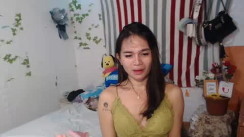 Snapshot of chrysadel chatting on December 6, 8:56 pm Ur Suraya22 online show from December 6, 8:56 pm
