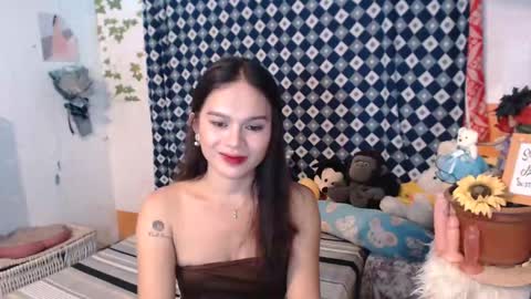 Snapshot of chrysadel chatting on January 18, 9:34 am Ur Suraya22 online show from January 18, 9:34 am