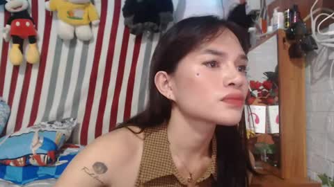 Snapshot of chrysadel chatting on December 14, 4:30 pm Ur Suraya22 online show from December 14, 4:30 pm