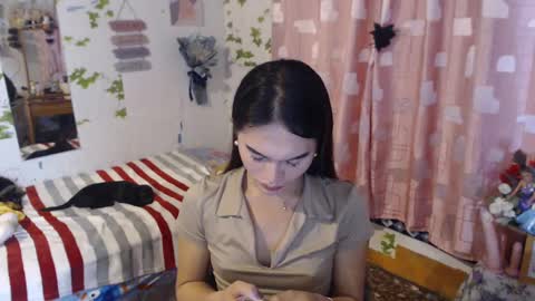 Snapshot of chrysadel chatting on February 4, 9:20 pm Ur Suraya22 online show from February 4, 9:20 pm