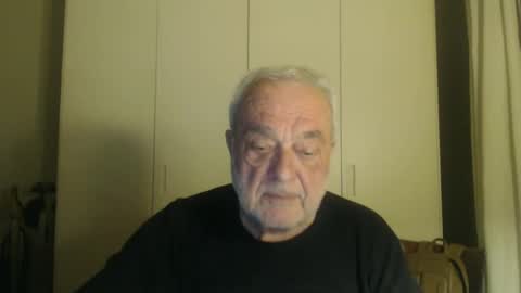Snapshot of ciaoamoremio4 chatting on January 22, 8:17 pm ciaoamoremio4 online show from January 22, 8:17 pm
