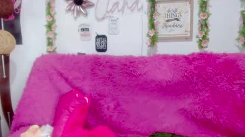 Snapshot of ciaraasweet chatting on February 12, 10:04 pm Ciara online show from February 12, 10:04 pm