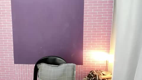 Snapshot of cici_02 chatting on September 24, 7:20 pm call me Cici online show from September 24, 7:20 pm