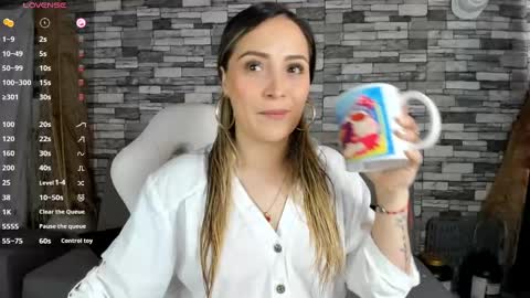Snapshot of ciindy_lovee chatting on September 29, 4:06 pm Ciindy Lovers online show from September 29, 4:06 pm