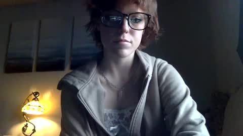 sisypheanlove online show from April 13, 6:45 pm