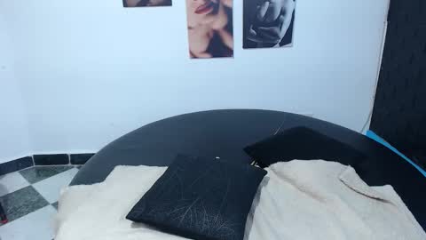 Cinthya online show from November 19, 6:28 pm