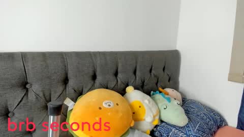 Cinthya online show from December 6, 3:46 am