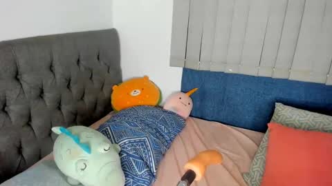 Cinthya online show from December 20, 12:19 am