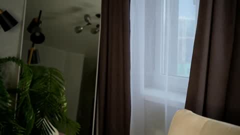 Sandy online show from December 11, 5:21 am