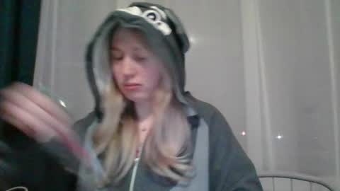 citrusblissss online show from March 11, 2:29 pm