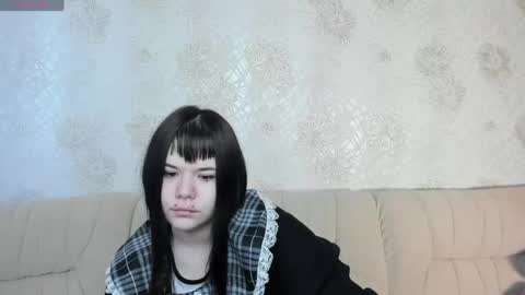 Claire Faers online show from May 18, 2:21 am