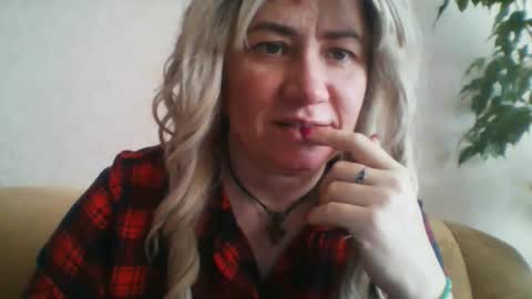 ClaireShannon online show from January 16, 11:41 am