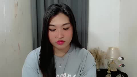 CLAIRE online show from October 11, 7:13 am