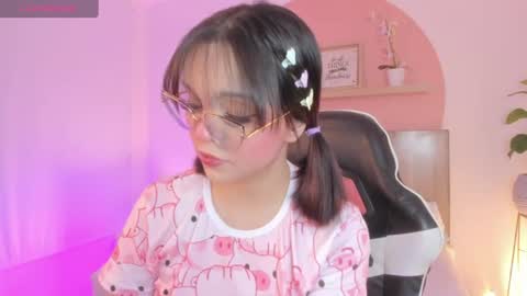 C L A R A online show from June 23, 4:53 am